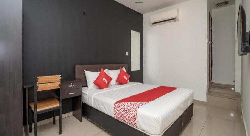 Oyo 1167 Rest And Go Hotel 클랑 외부 사진