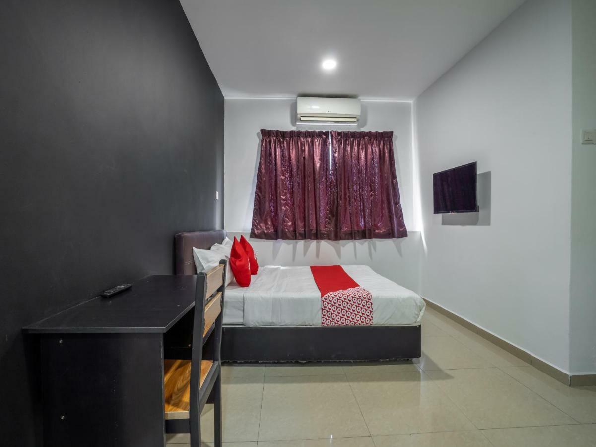 Oyo 1167 Rest And Go Hotel 클랑 외부 사진
