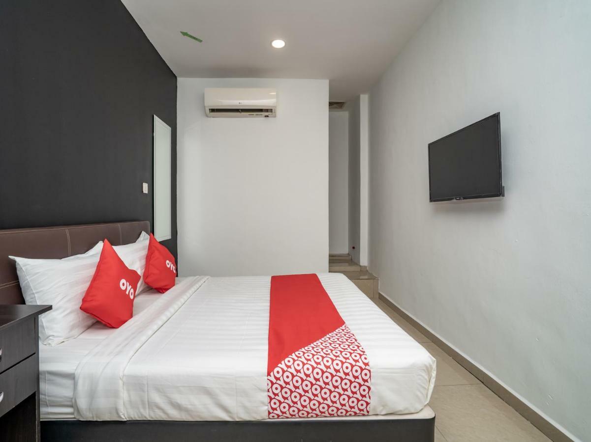 Oyo 1167 Rest And Go Hotel 클랑 외부 사진
