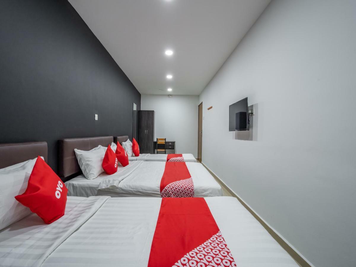 Oyo 1167 Rest And Go Hotel 클랑 외부 사진
