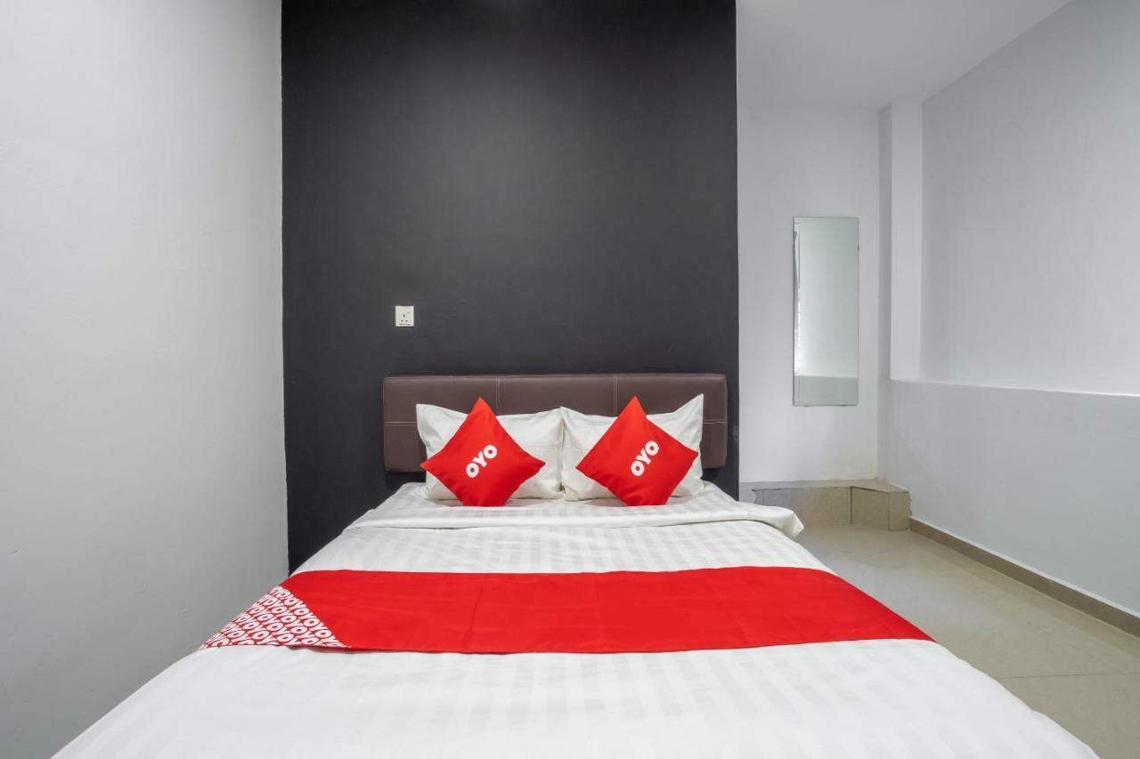 Oyo 1167 Rest And Go Hotel 클랑 외부 사진