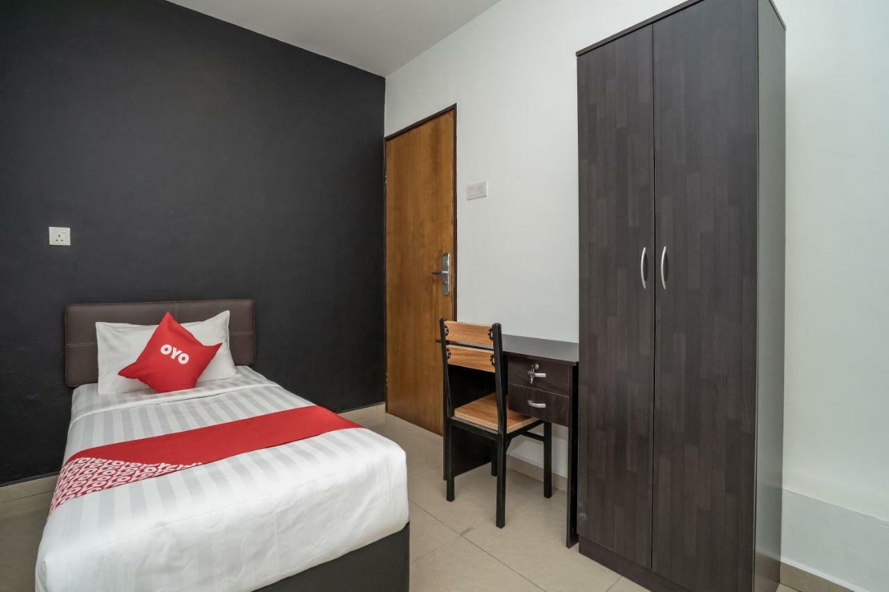 Oyo 1167 Rest And Go Hotel 클랑 외부 사진