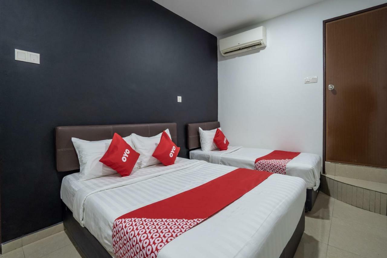 Oyo 1167 Rest And Go Hotel 클랑 외부 사진