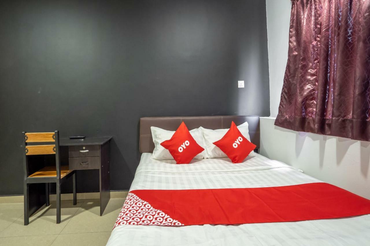 Oyo 1167 Rest And Go Hotel 클랑 외부 사진