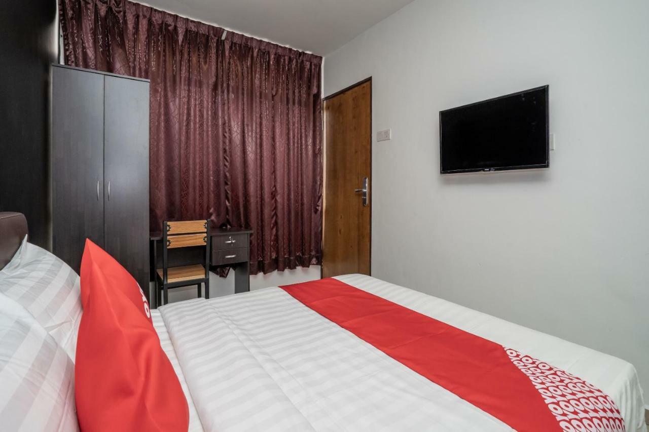 Oyo 1167 Rest And Go Hotel 클랑 외부 사진